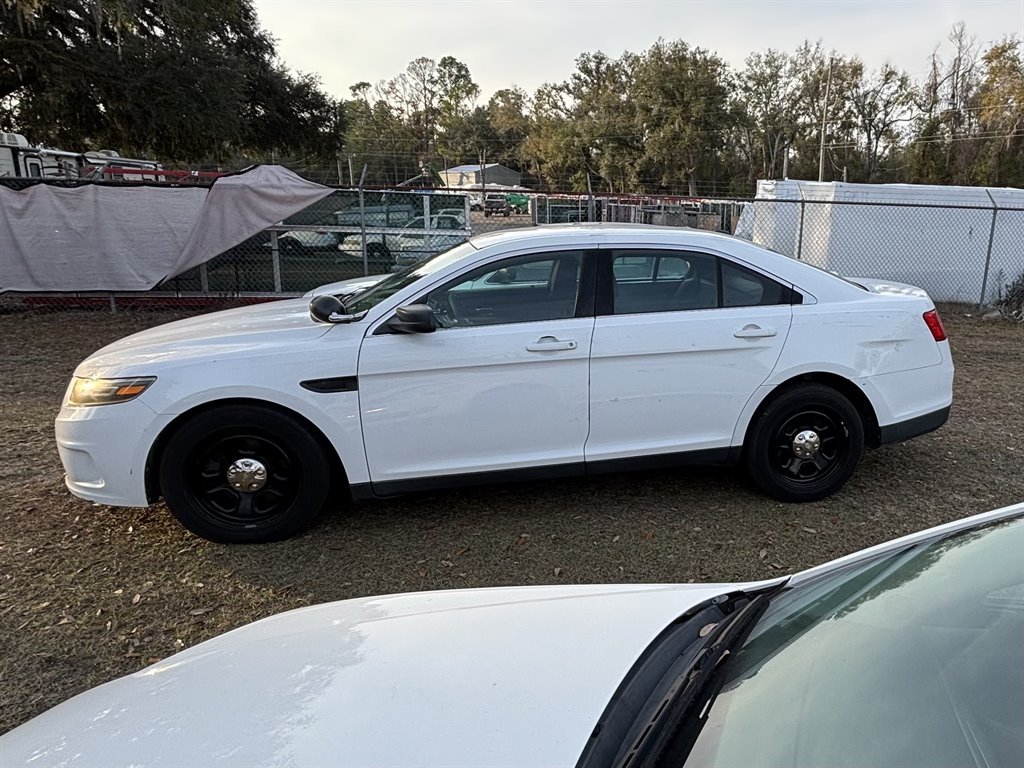 2015 Ford Taurus Base's photo