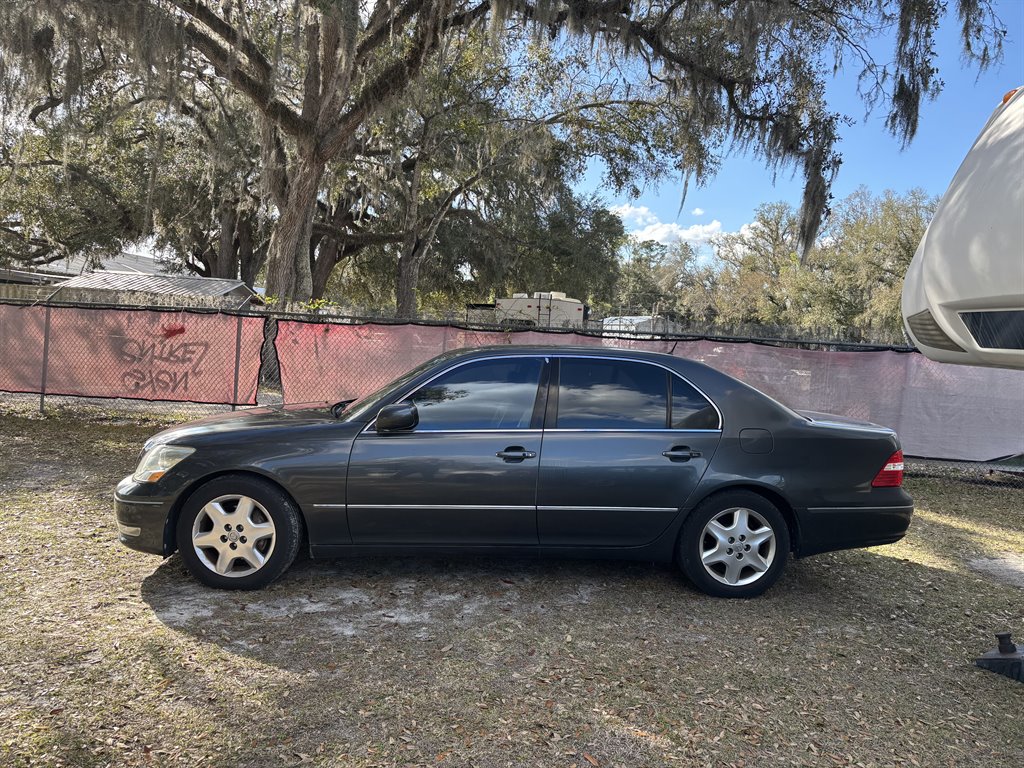 2004 Lexus LS 500 430's photo